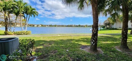 5005 Wiles Rd in Coral Springs, FL - Building Photo - Building Photo