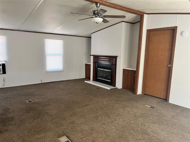 1139 Market St in Tye, TX - Foto de edificio - Building Photo