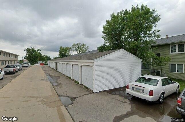 3751 12th Ave SW in Cedar Rapids, IA - Building Photo