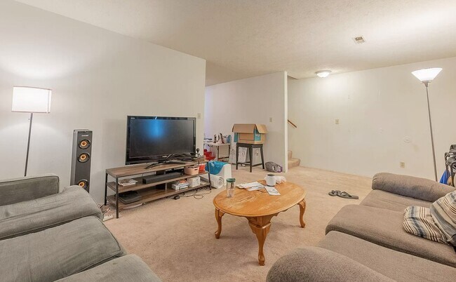 171 Clover Valley Cir in Blacksburg, VA - Building Photo - Building Photo