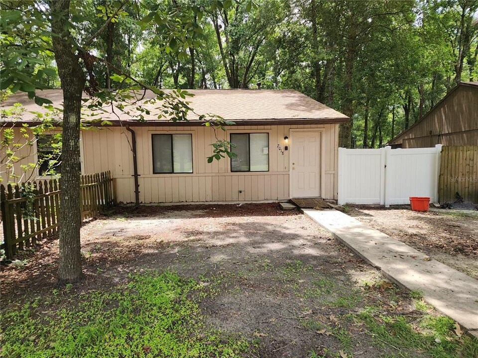 2018 SW 70th Terrace in Gainesville, FL - Building Photo