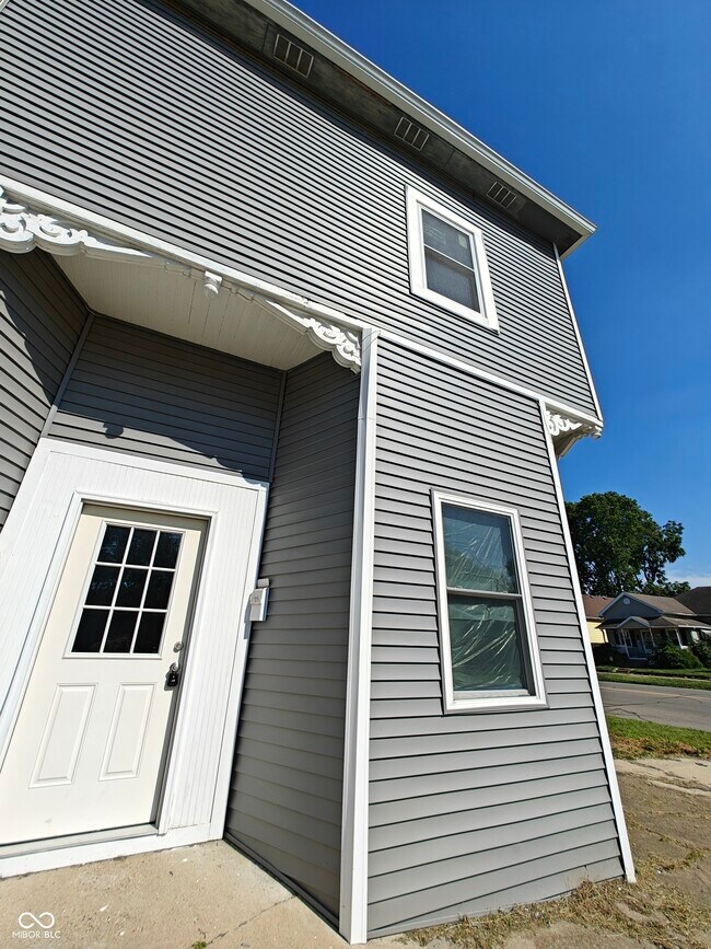 116.5 Montgomery St in Shelbyville, IN - Building Photo - Building Photo