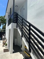 638 SW 21st Ave in Miami, FL - Building Photo