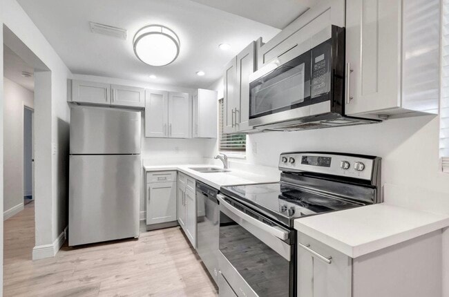 222 SW 14th Ave in Delray Beach, FL - Building Photo - Building Photo