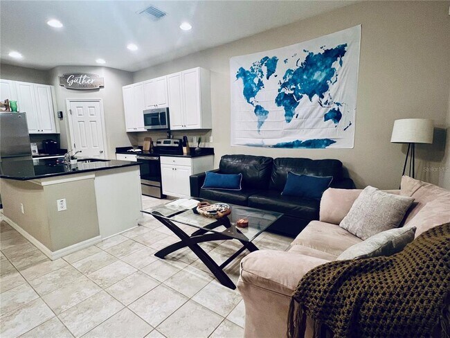 7007 Towne Lake Rd in Riverview, FL - Building Photo - Building Photo