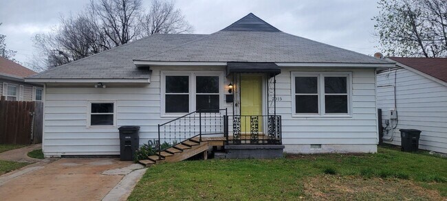 property at 2015 E 13th St