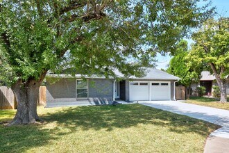 12306 Old Stage Cove in Austin, TX - Building Photo - Building Photo