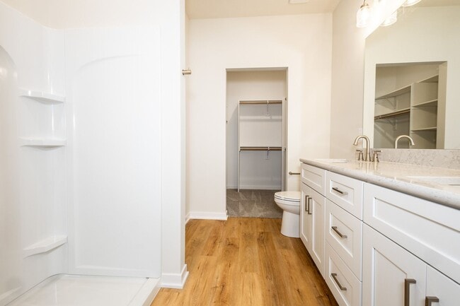 property at 12350 Edgewater Dr