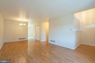 506 St Albans Ct in Chester Springs, PA - Building Photo