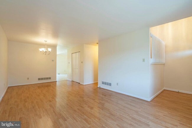 property at 506 St Albans Ct