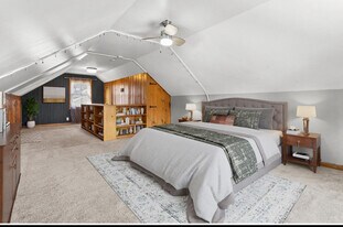 5748 35th Ave S in Minneapolis, MN - Building Photo