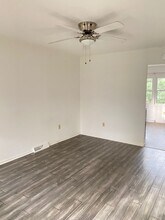 16 Merlin Way in Asheville, NC - Building Photo - Building Photo