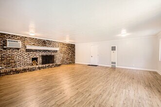 36180 N Grandwood Dr in Gurnee, IL - Building Photo - Building Photo