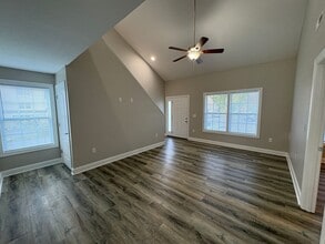 505 Twisted Oak Dr NW in Christiansburg, VA - Building Photo - Building Photo
