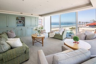 1760 Avenida Del Mundo in Coronado, CA - Building Photo