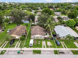 6161 SW 44th St in Davie, FL - Building Photo