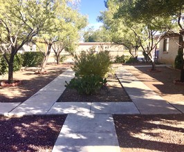 2750-2760 N Fair Oaks Ave in Tucson, AZ - Building Photo - Building Photo