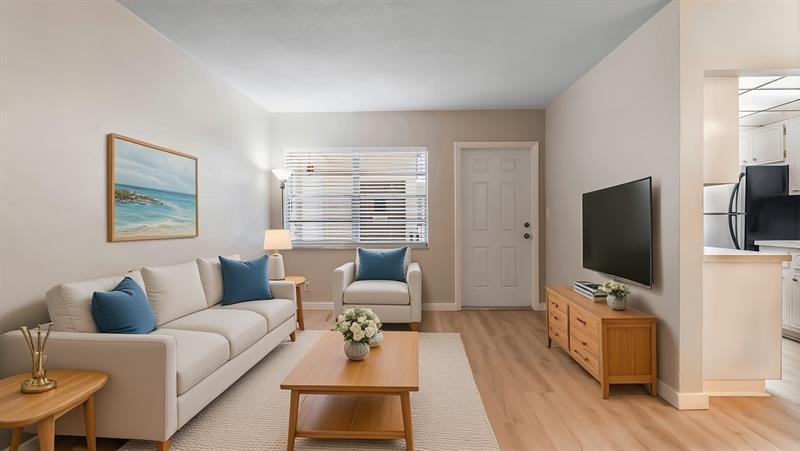 1855 Plunkett St in Hollywood, FL - Building Photo