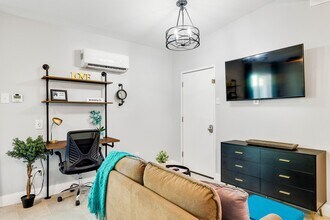 1724 Janice Dr, Unit #2 in Plano, TX - Building Photo - Building Photo