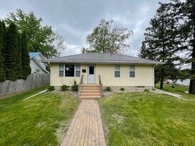 918 Jefferson St in Alexandria, MN - Building Photo