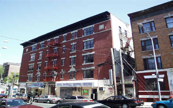 401-405 E 187th St in Bronx, NY - Building Photo - Building Photo