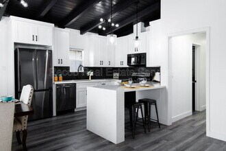 8331 Neva Ave in San Diego, CA - Building Photo - Building Photo