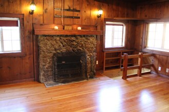 1872 Seminole Dr in Agoura Hills, CA - Building Photo - Building Photo