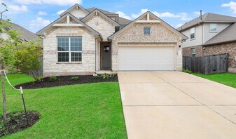 13705 Mc Arthur Dr in Manor, TX - Building Photo