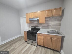 5526 N Mascher St in Philadelphia, PA - Building Photo - Building Photo