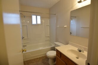 1243 - 1251 Summit St in Columbus, OH - Building Photo - Building Photo