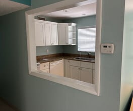 705 Lori Dr in Palm Springs, FL - Building Photo - Building Photo