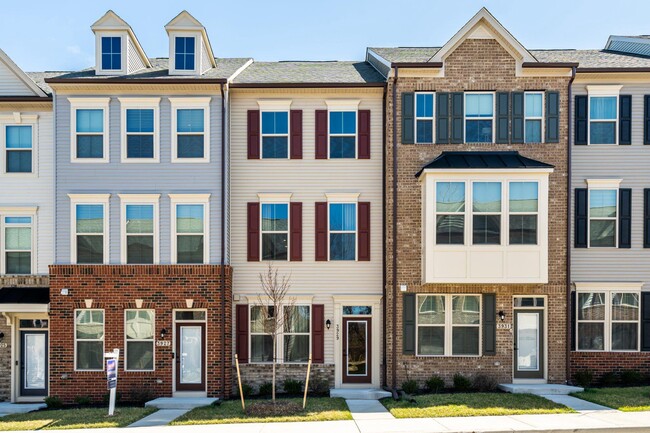 property at 3929 Small Roundtop Rd