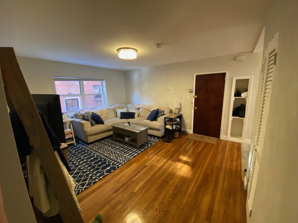 77 Chiswick Rd, Unit 3 in Boston, MA - Building Photo