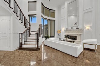 17529-17522 Middlebrook Way in Boca Raton, FL - Building Photo - Building Photo
