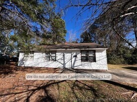 1720 Bridger St in Fayetteville, NC - Building Photo