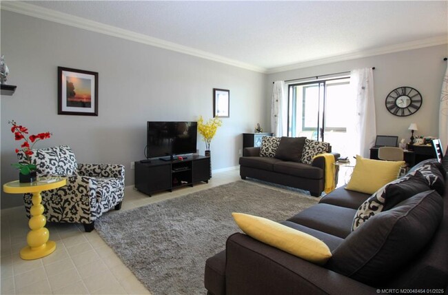 property at 150 SE Four Winds Dr