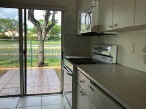 5795 NW 109th Ave in Doral, FL - Building Photo - Building Photo