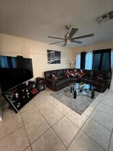 529 Cresting Oak Cir in Orlando, FL - Building Photo - Building Photo
