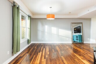 2240 N Clay St, Unit 208 in Denver, CO - Building Photo - Building Photo