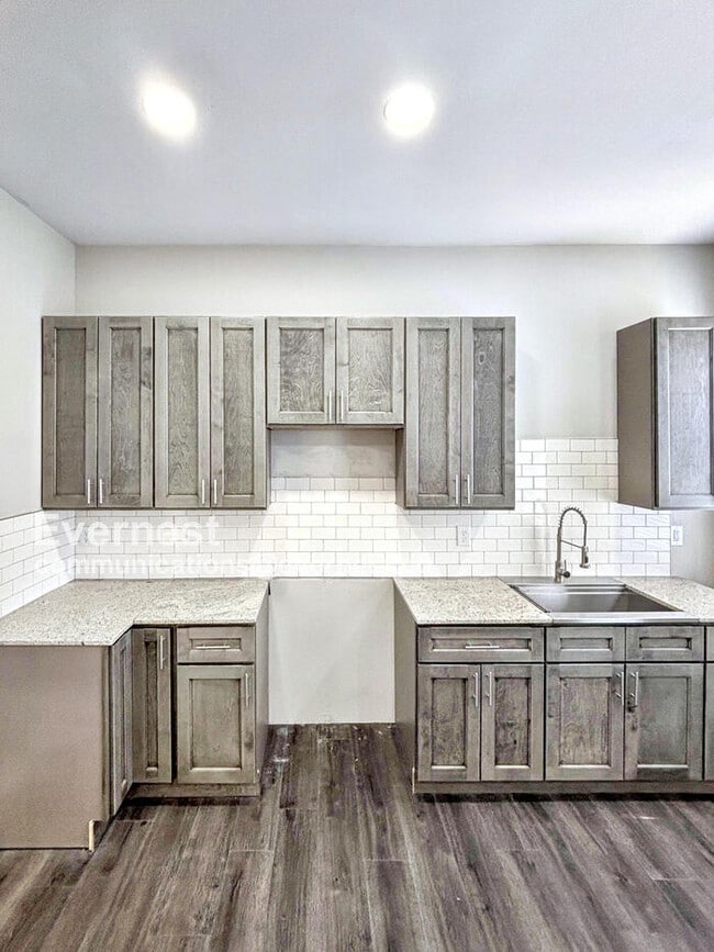 7621 Virginia Ave in St. Louis, MO - Building Photo - Building Photo