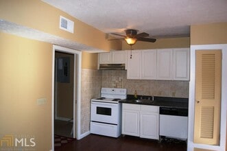 294 Longview Dr in Jefferson, GA - Building Photo - Building Photo