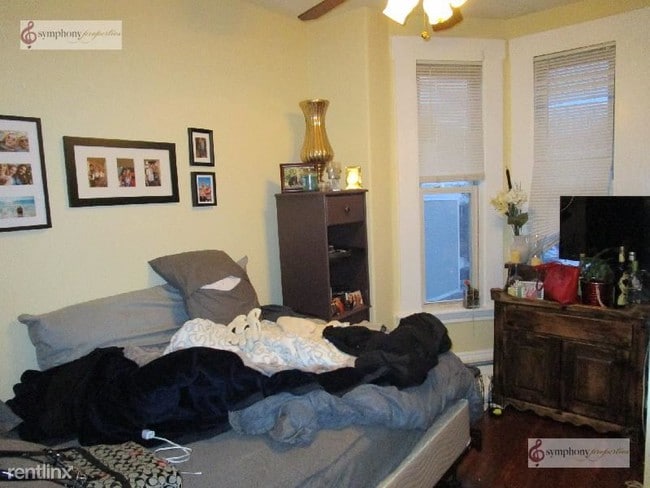 717 Parker St-Unit -Apt 2 in Boston, MA - Building Photo - Building Photo
