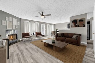 732 Shadow Lake Dr in Lithonia, GA - Building Photo - Building Photo