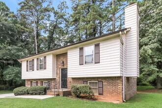 80 Belmont Park Ln in Ellenwood, GA - Foto de edificio - Building Photo