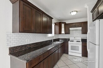 1616 W 39th Pl in Los Angeles, CA - Building Photo - Building Photo