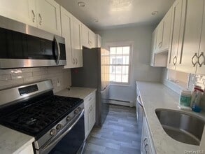 365 W Fulton St in Long Beach, NY - Building Photo - Building Photo