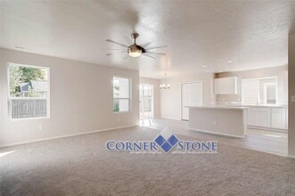 708 N Stucker Ave in Meridian, ID - Building Photo - Building Photo