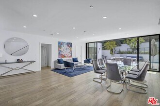 2044 Benedict Canyon Drive in Beverly Hills, CA - Building Photo - Building Photo