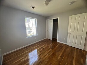 28 Kent St, Unit 2 in Newark, NJ - Building Photo - Building Photo
