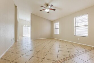 10857 E Arcadia Ave in Mesa, AZ - Building Photo - Building Photo